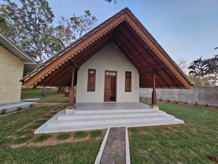 Sandalu Bungalows unit1