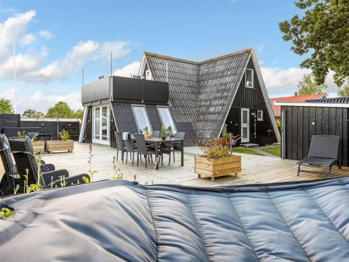 Holiday Home Hunding - 600m from the sea by Interhome