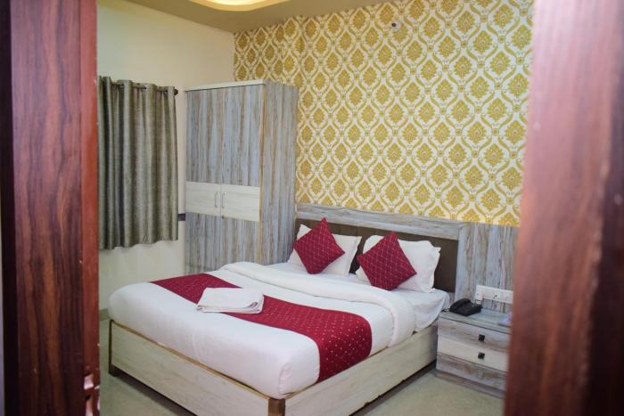 Hotel vinayak shree airport indore