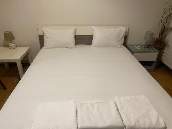 Relaxing Flat by Stavros Niarchos Park