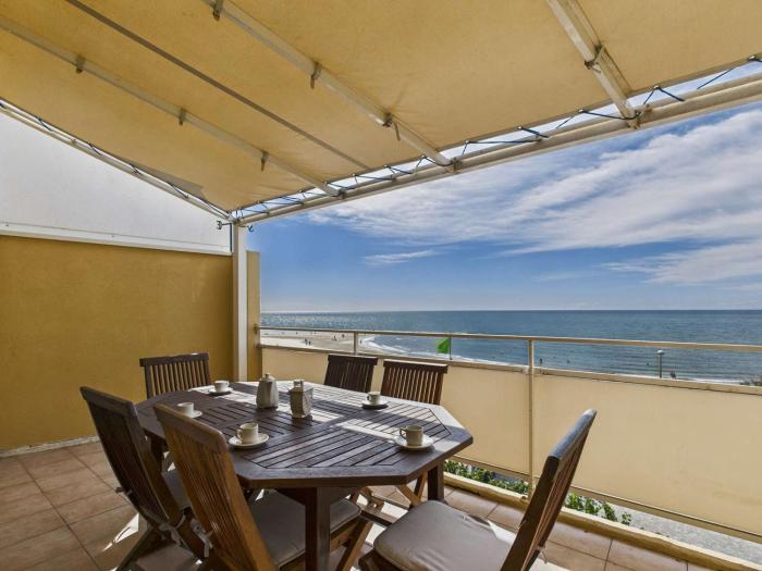 Grau dAgde : Appartement 3 pièces avec terrasses à 20m de la plage - FR-1-423-265