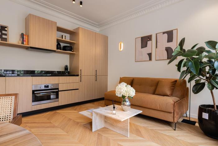 La Suite - Voltaire I - 1 bedroom with AC