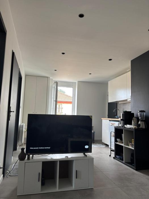 Welcome to your cozy getaway! in saint chamond !shared apartment