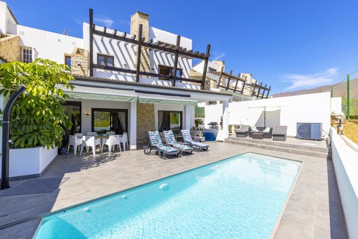 Estepona West Family Townhouse SALVADOR