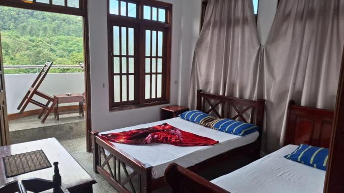 White House Holiday Inn