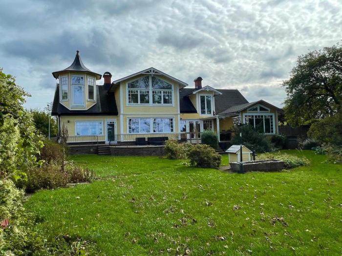 10 person holiday home in Mörbylånga-By Traum