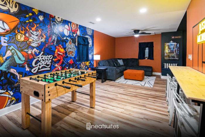 4BR, Home Theater, near Spooky Nook Sports Complex