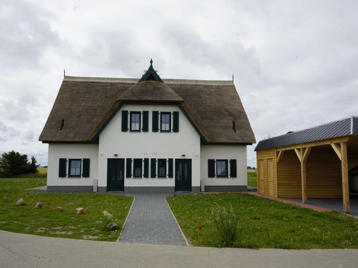 Holiday home in Vaschvitz with sauna