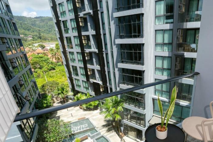 Luxury 1BR Suite at 5 Kamala Beach Resort B418