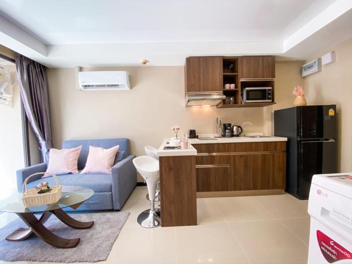 Nai Harn 1BR Retreat by IBG Property P210