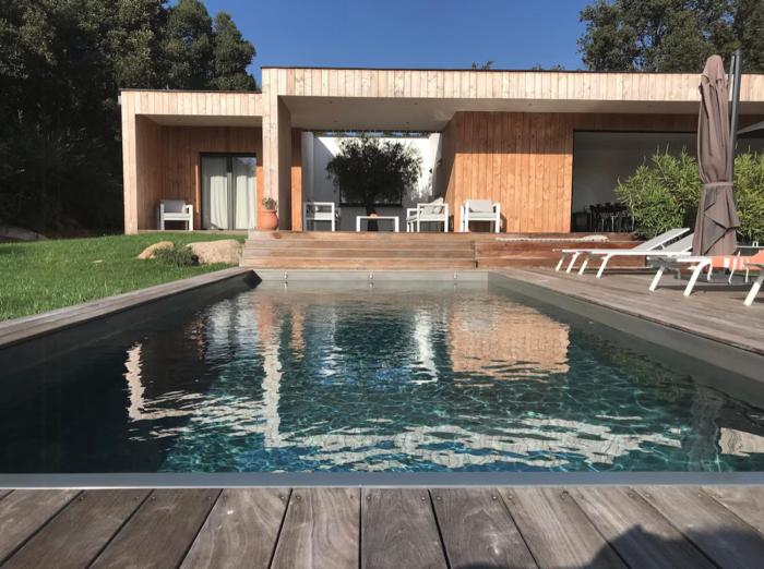 Peaceful Villa Between Sea And Mountain In Corsica