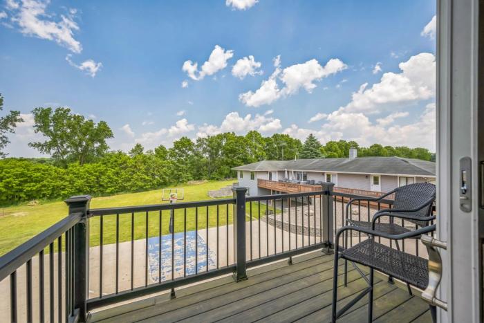 Grass Lake 8BR Retreat w Games & Fire Pit