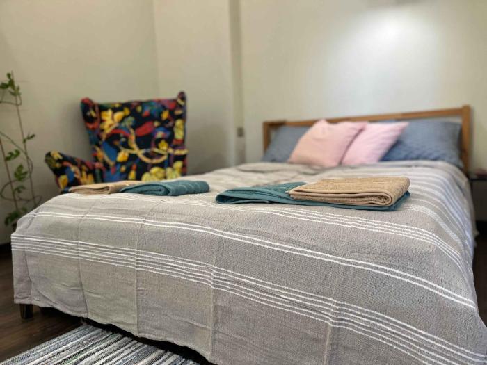 Traugutta 24 Przytulny Apartament z Biurkiem i Sypialnią by Noclegi Renters