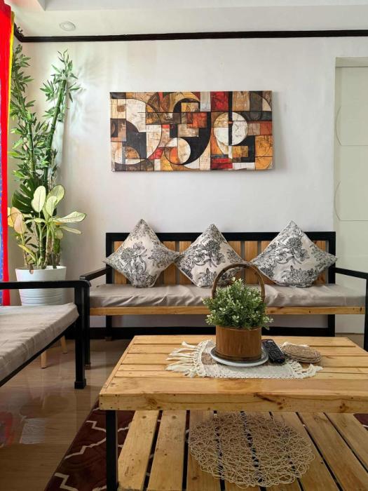 Kaes Place Staycation House near Windmill Farm