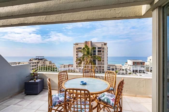 Coastal Bliss, 3BR Umhlanga Apartment With Ocean View