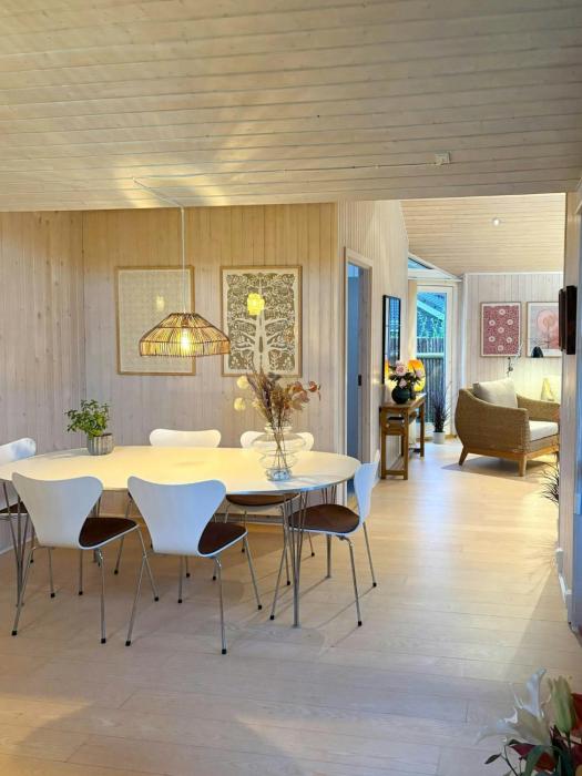 Architect-Designed House In Dronningmølle