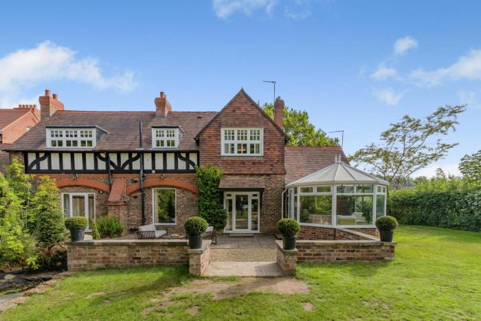 3 Bed in Thelwall oc-c29954