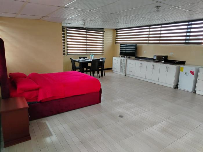 MIDDLEDAY Apartmento