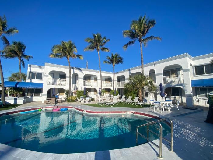 Coral Key Inn
