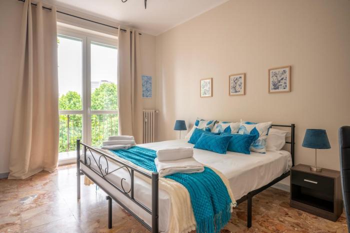 -Extra Parking- Suite-2 - x6 con Balcone