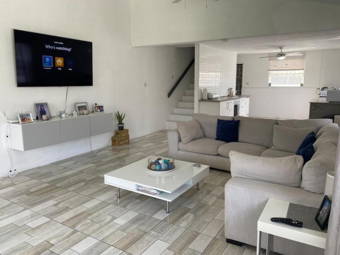 Two bed apart recently refurb