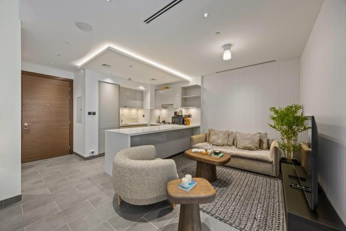 Modern Apartment with Balcony and Pool Access