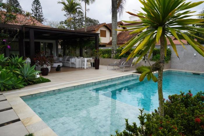 Casa com piscina a 400M do mar de Jurerê