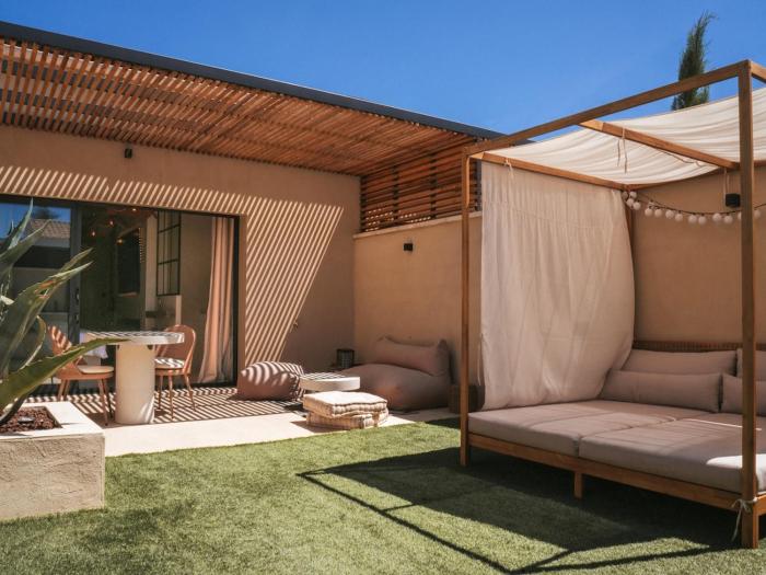 Love in LIsleSorgue LAurore