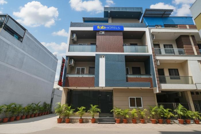 FabHotel RK - Near Bombay Hospital