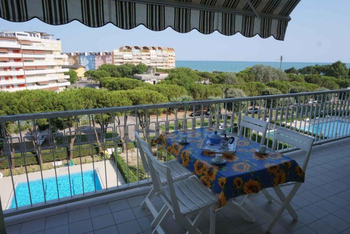 Apartment in Porto Santa Margherita 42870