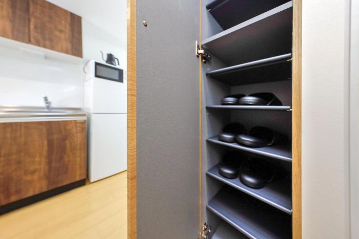 Oakville Nezu by Tranova