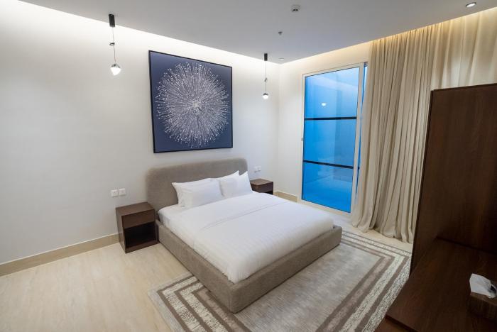 Elegant 3BR Apartment near Boulevard NZL113