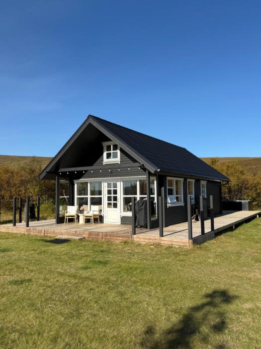 BJÖRKIN Cabin - Nordic Escape with Hot Tub