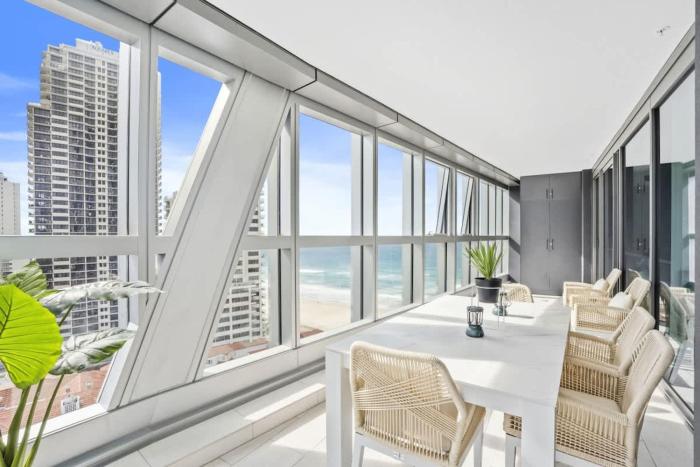 The Azure - Spacious 2BR Jewel Beachfront Apartment with Parking Pool Gym & Balcony Views