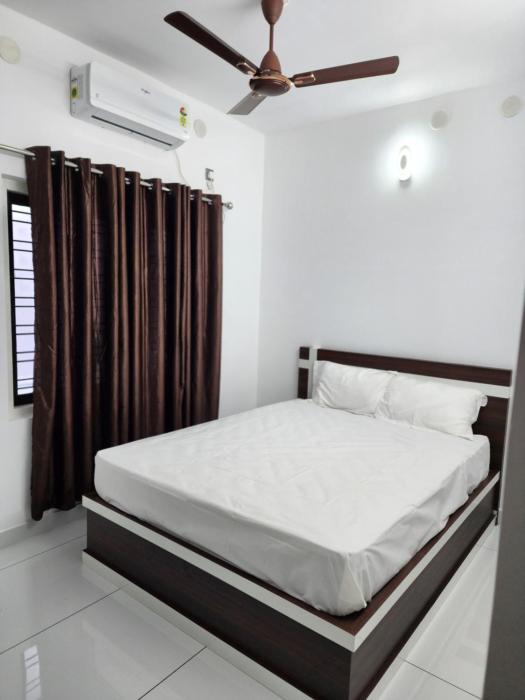 Chooravelil Villa, Adimali - Family Stay Near Munnar