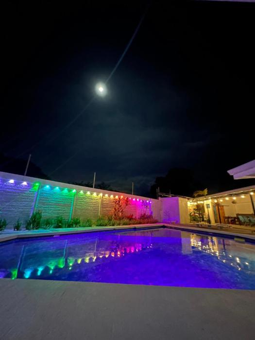 Luxury Home Tamarindo 3BR- 4BA and Private Pool