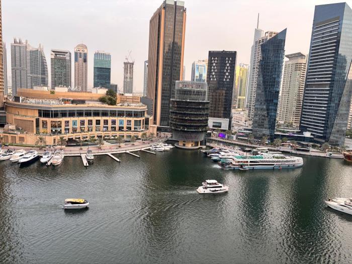 Stunning One Bedroom Apartment with Marina View, Opp to Beach and Tram