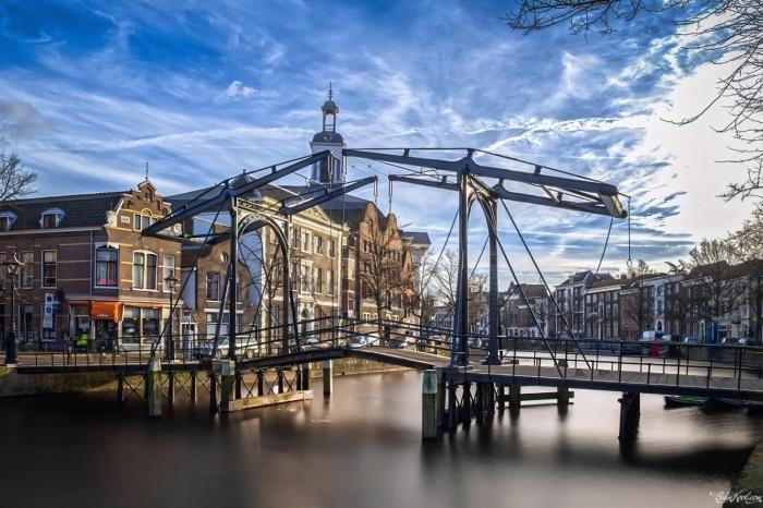 Historic Canal-Side Apartment