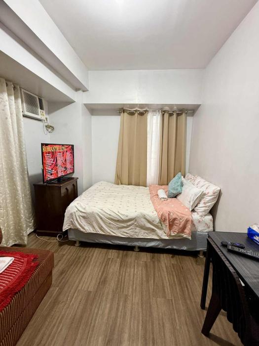 1BR LaVerti Minalist affordable family staycation