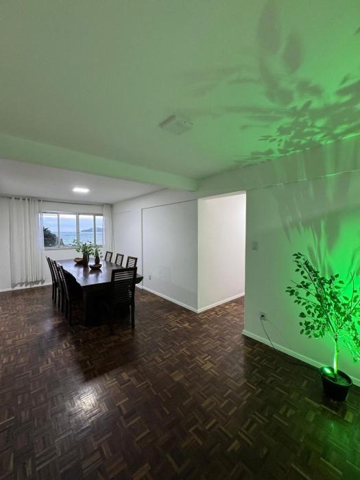 Apartamento de Luxo 80m da Praia de Balneário