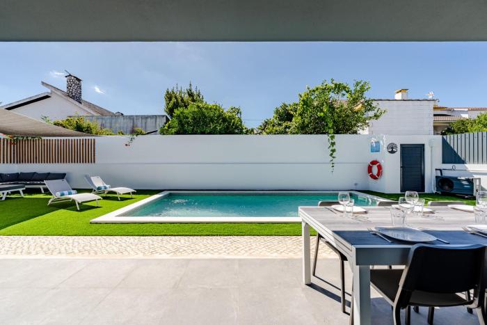 Casa Alzaitun, Azeitão with Heated Pool