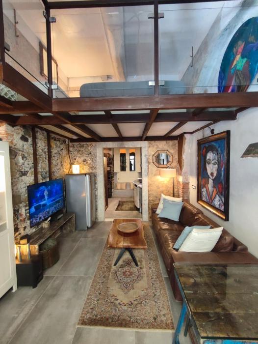 Bilocale stile loft centro storico