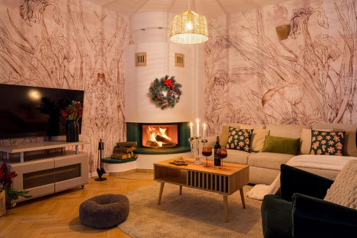 Warm & cosy 2-store 3-BR House with fireplace, living room, garden, terrace, balcony & parking 30 minutes from Warsaw Centre