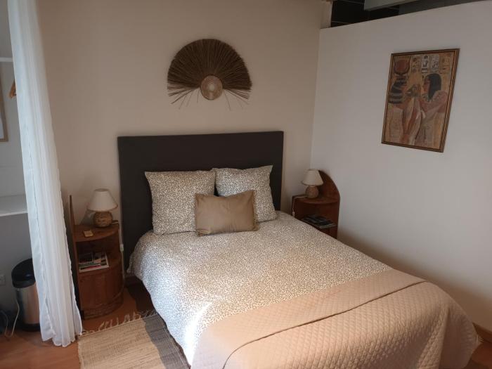 Charmante chambre bords du louet .