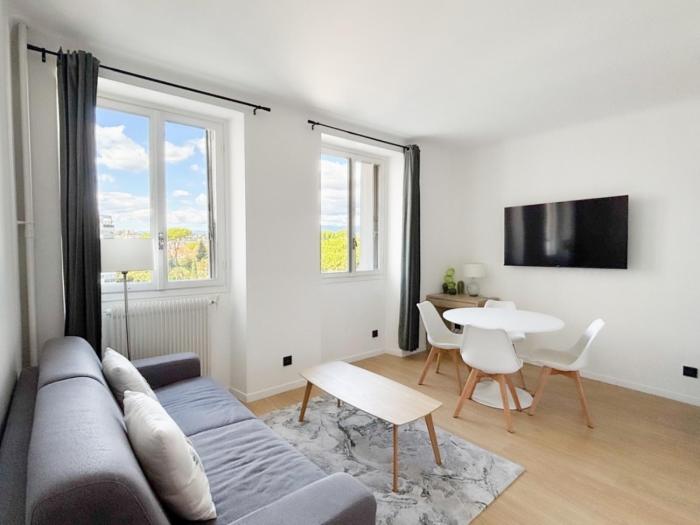 2 pièces Cannes Le Gallia