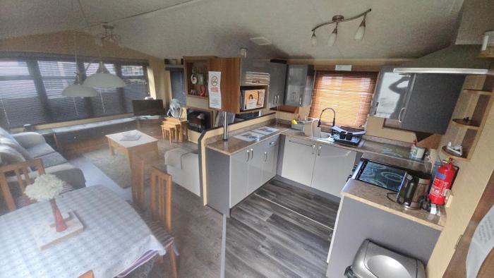 Lyons robin hood 3bed hg