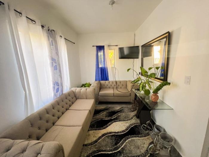 the tico cottage with the best service,