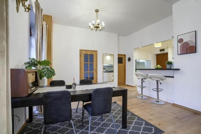 Nowy Świat 43 by Solarento