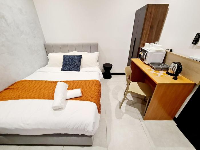 Neu Suites Tiny Queen Bed Studio 10 mins to KLCC