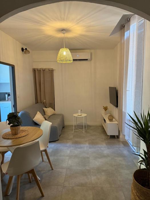 Pertuis Appartement en rez-de-villa avec jardin privatif et parking